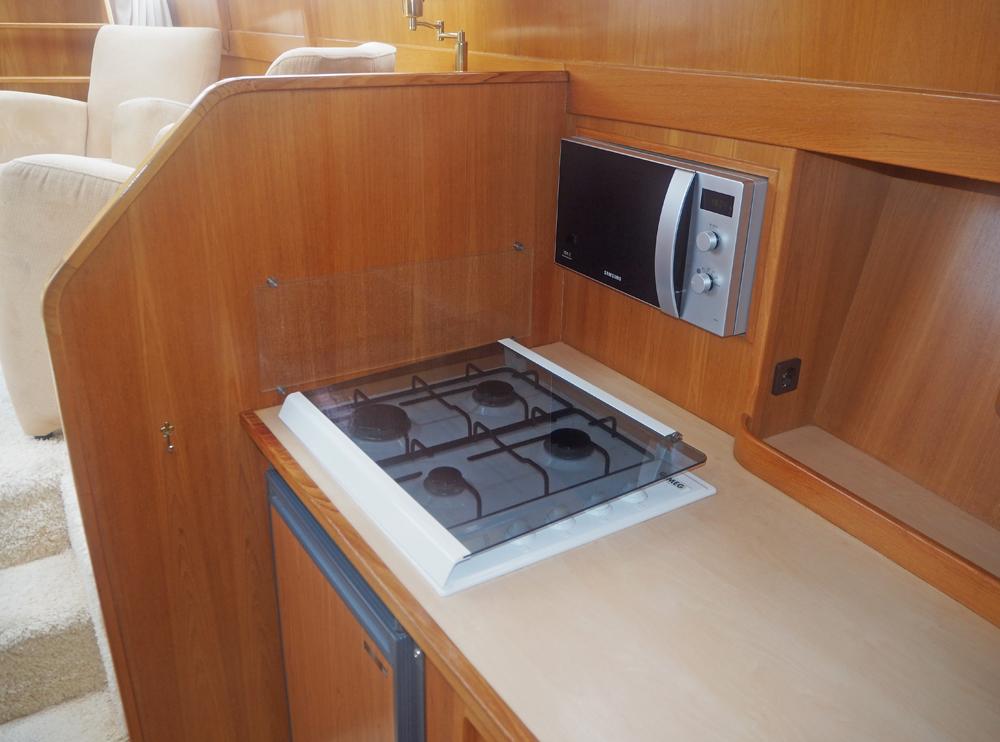 Fore ship, Accommodation